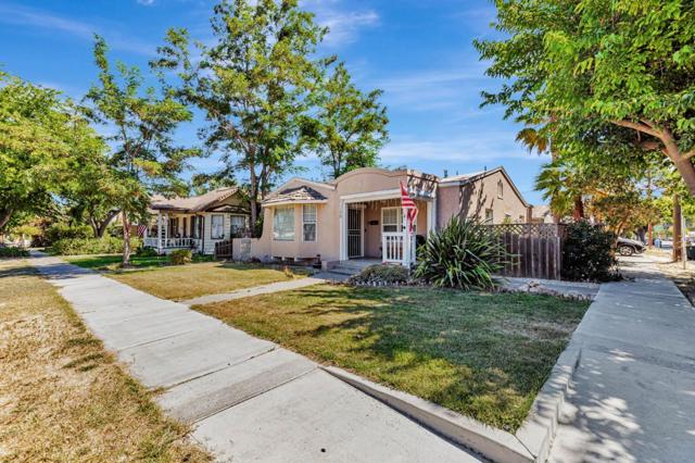 1179 San Benito Street, Hollister CA: https://media.crmls.org/mediaz/539f144d-01cb-47fe-8388-ca5910277e6e.jpg