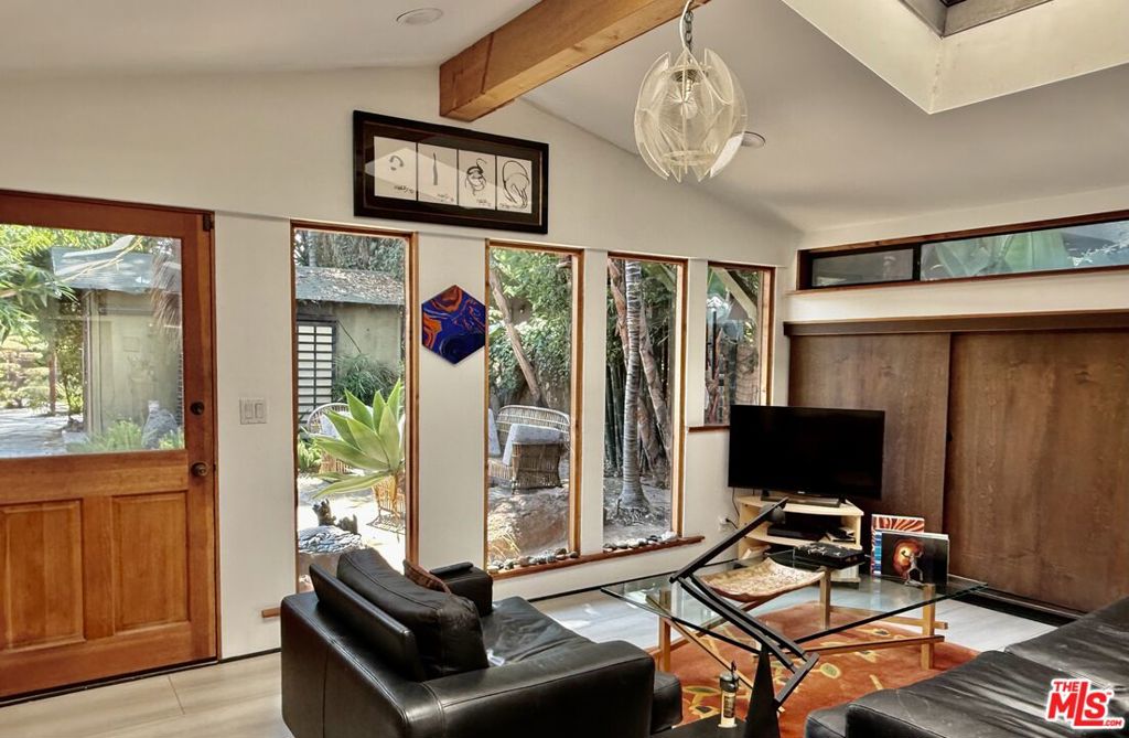 MLS #25595143 image #23