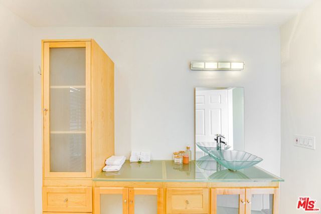 1410 Stradella Road, Los Angeles CA: https://media.crmls.org/mediaz/53a0bbcd-41d5-4b02-9af1-b554d1cdf80c.jpg