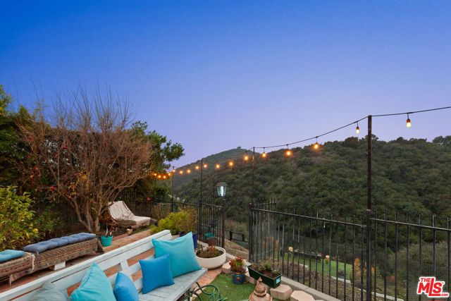 Drew Fenton | 2113 Stoney Hill Road Los Angeles CA | MLS: 7403799