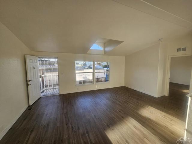 Image 6 of 23 For 10767 Jamacha Blvd  108