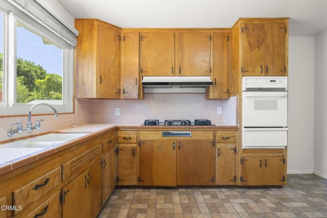 4226 Hitch Boulevard, Moorpark CA: https://media.crmls.org/mediaz/53a295ce-ee98-4ced-a0dc-fa3a61fadd0b.jpg