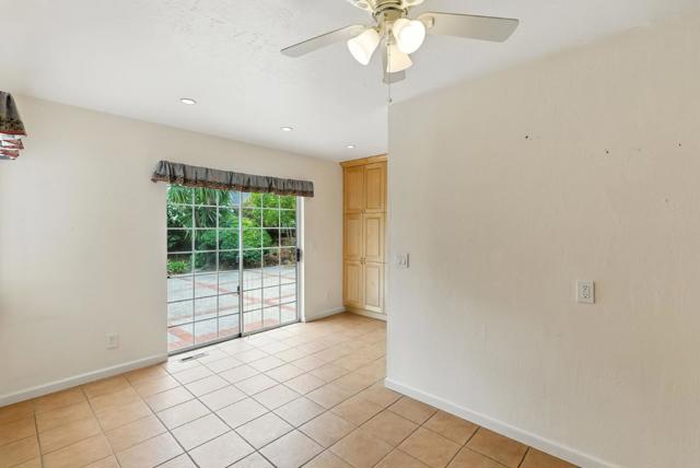 1675 Escalante Way, Burlingame CA: https://media.crmls.org/mediaz/53a360c2-f195-4727-a6b2-b6d5dcb2c9e7.jpg