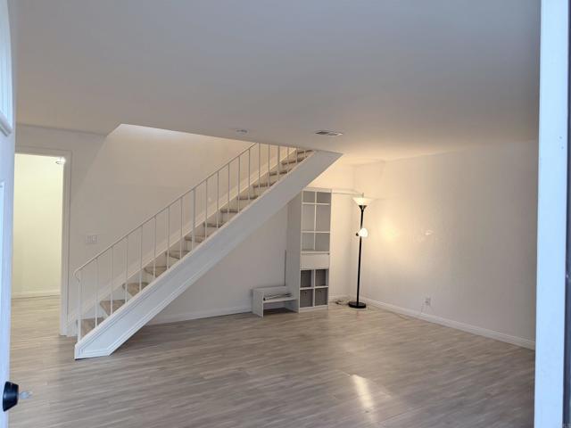 Detail Gallery Image 7 of 25 For 155 Countrywood Ln, Encinitas,  CA 92024 - 3 Beds | 3 Baths