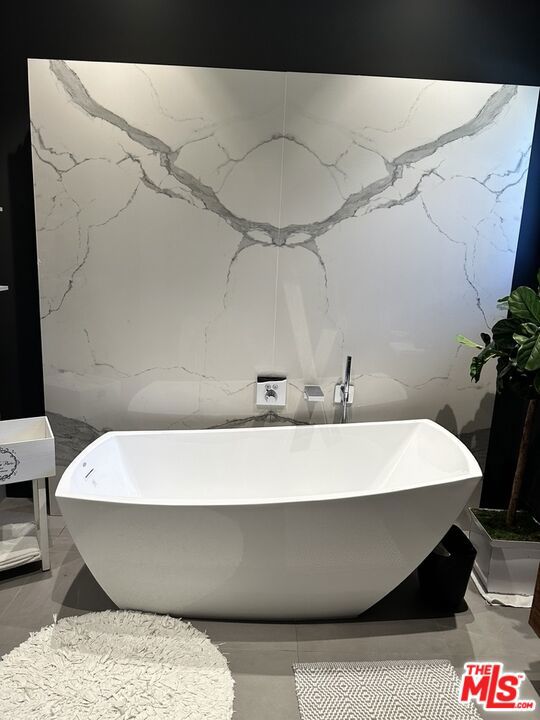 1625 18th Street, Manhattan Beach, California 90266, 4 Bedrooms Bedrooms, ,5 BathroomsBathrooms,Residential,For Sale,18th,26655945