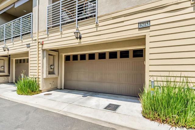 6215 White Moonstone Court, San Jose CA: https://media.crmls.org/mediaz/53a51995-f04b-4bbd-ad99-18783b25c9fe.jpg