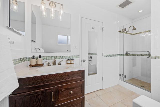 383 Glenwood Avenue, Daly City CA: https://media.crmls.org/mediaz/53a5612a-ce67-491d-a282-c81de11b85ac.jpg