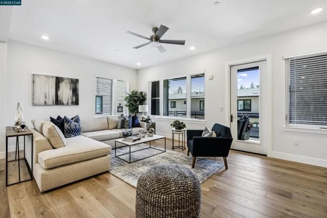 20 Woodbury Highlands Court, Lafayette CA: https://media.crmls.org/mediaz/53a5f3a5-c26a-4a17-ab67-558644e9498e.jpg