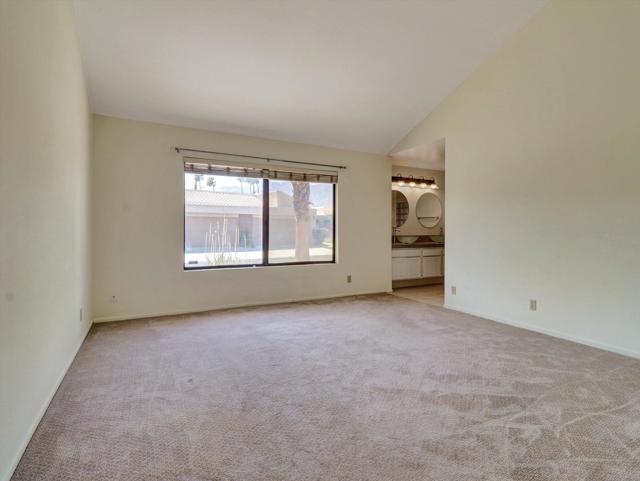 35738 Calle Montigo, Cathedral City CA: https://media.crmls.org/mediaz/53a610ed-21df-4817-9546-299fd31a28d0.jpg