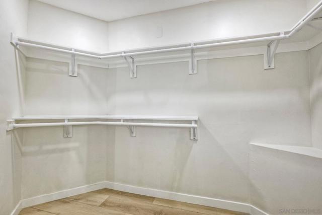 Image 32 of 43 For 3380 Trumbull St