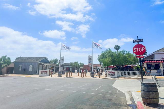 2604 06 Juan Street, San Diego CA: https://media.crmls.org/mediaz/53a6b241-066f-4690-8925-a01df948df26.jpg