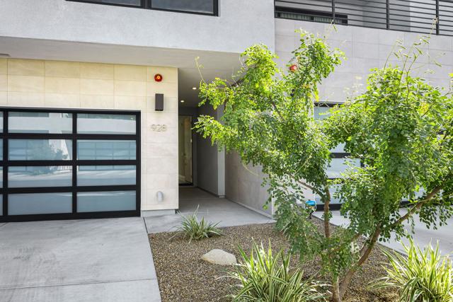 928 Galaxy Drive, Palm Springs CA: https://media.crmls.org/mediaz/53a70f0b-2526-4dcf-bd6f-dfa0b94b05fd.jpg
