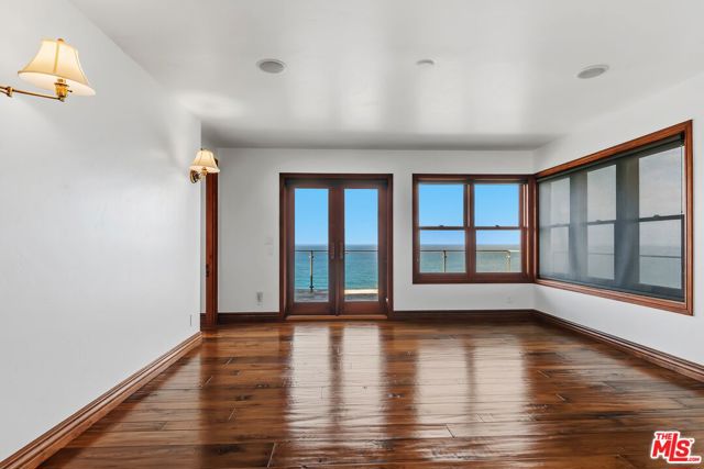 7007 Birdview Avenue, Malibu CA: https://media.crmls.org/mediaz/53a79ffa-191c-4f70-8004-b3c559f95526.jpg