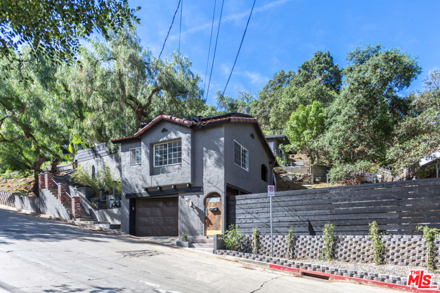 6809 Pacific View Dr, Los Angeles, CA 90068