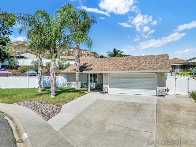 13533 Mora Cir, Poway CA: https://media.crmls.org/mediaz/53a83387-02f7-4ed3-9319-4cf364faabf5.jpg