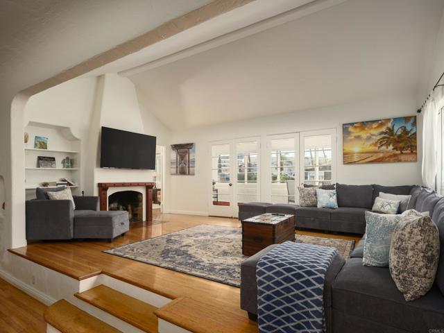 Detail Gallery Image 10 of 50 For 1303 15 Cave St, La Jolla,  CA 92037 - 8 Beds | 5 Baths