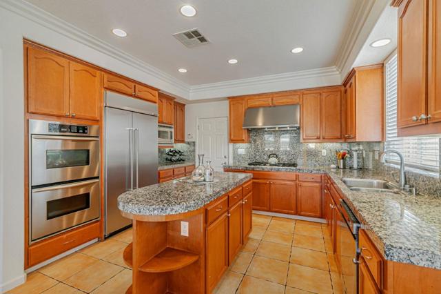 4224 Indigo Oak Court, San Jose CA: https://media.crmls.org/mediaz/53a8dea4-5e42-4c89-935c-5b4668ab5903.jpg
