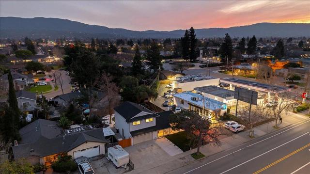 1980 Foxworthy Avenue, San Jose CA: https://media.crmls.org/mediaz/53a8fc05-9bd7-4d25-852a-41b13abf85d4.jpg