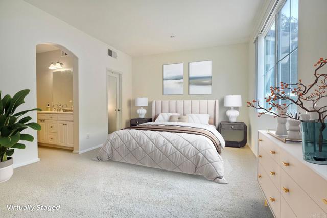 4049 Peninsula Drive, Carlsbad CA: https://media.crmls.org/mediaz/53a94adf-44c3-405f-943d-9072d0c00fc2.jpg