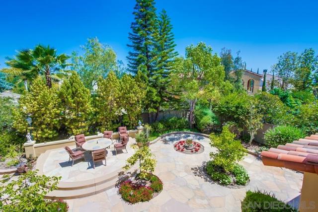 15609 Hayden Lake Place, San Diego CA: https://media.crmls.org/mediaz/53a9b730-df48-417b-935b-a39f1939c9f0.jpg