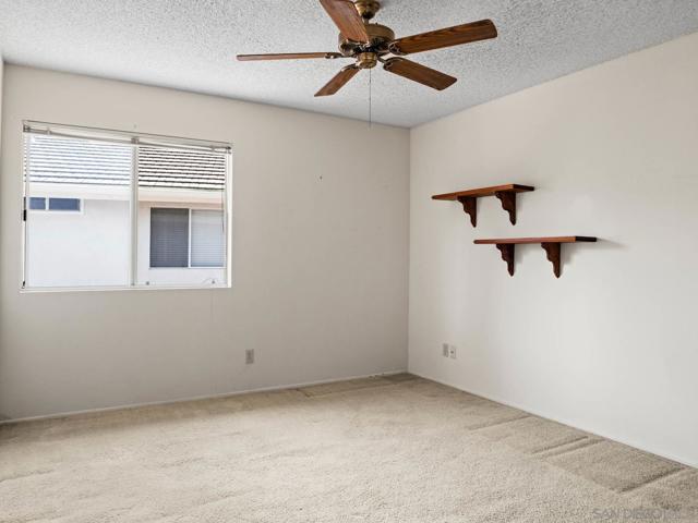 13810 Riverhead Ct, San Diego CA: https://media.crmls.org/mediaz/53aa13a6-43cd-471f-9cd0-e28190f54463.jpg