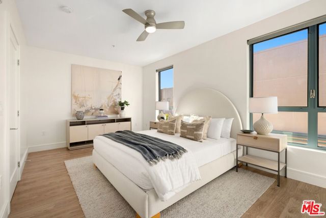 2300 Wilshire Boulevard, 217 photo 8