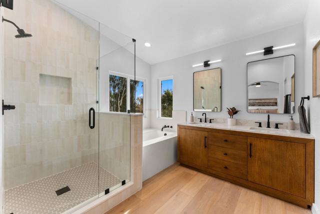 Detail Gallery Image 18 of 40 For 522 Lupine Way, Oceanside,  CA 92057 - 5 Beds | 3 Baths