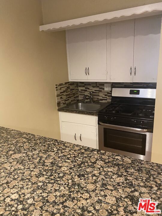 11317 1/2 Iowa Avenue, Los Angeles CA: https://media.crmls.org/mediaz/53ab0018-5f56-4af6-a130-cec8de47fa42.jpg