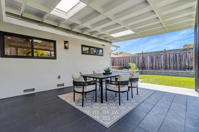 1588 Calle De Stuarda, San Jose CA: https://media.crmls.org/mediaz/53ab3d5c-a851-487f-b4b2-76153d098eb9.jpg