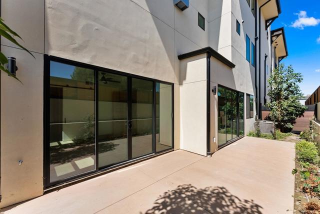 Detail Gallery Image 16 of 22 For 2670 Roosevelt St, Carlsbad,  CA 92008 - 2 Beds | 2 Baths