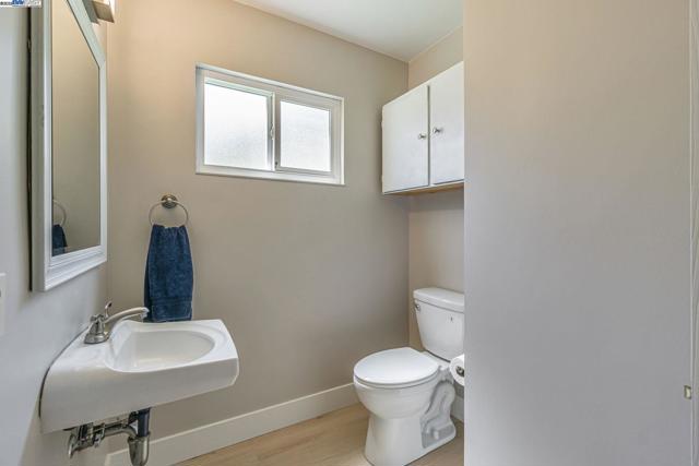 36 Barcelona Ct, Danville CA: https://media.crmls.org/mediaz/53ace6da-de4c-449f-8fb9-264665bc9941.jpg