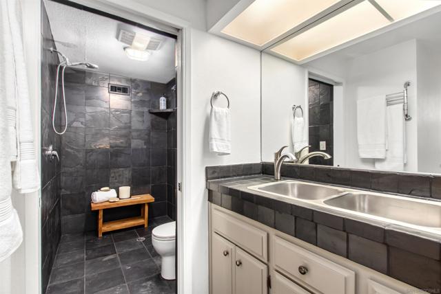 4723 Boulder Pl, La Mesa CA: https://media.crmls.org/mediaz/53ad4644-f32c-4657-baab-f8834ccd5244.jpg