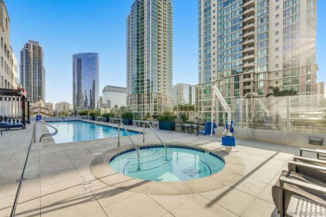 1262 Kettner Blvd, San Diego CA: https://media.crmls.org/mediaz/53ada698-a61c-4f9a-ab32-14d9c50c26a8.jpg