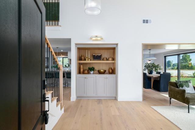 2193 Harbour Heights Rd, San Diego CA: https://media.crmls.org/mediaz/53aef295-0e0d-4646-a9fa-89952aeb8304.jpg