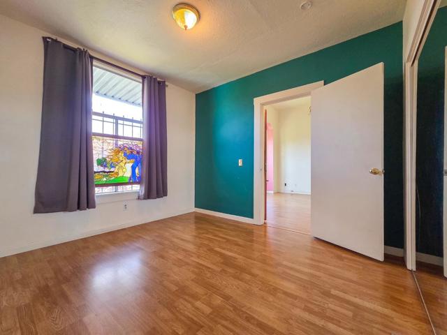 1170 59th Street, Emeryville CA: https://media.crmls.org/mediaz/53afb39d-5006-4c50-9233-e8705b0d65dc.jpg