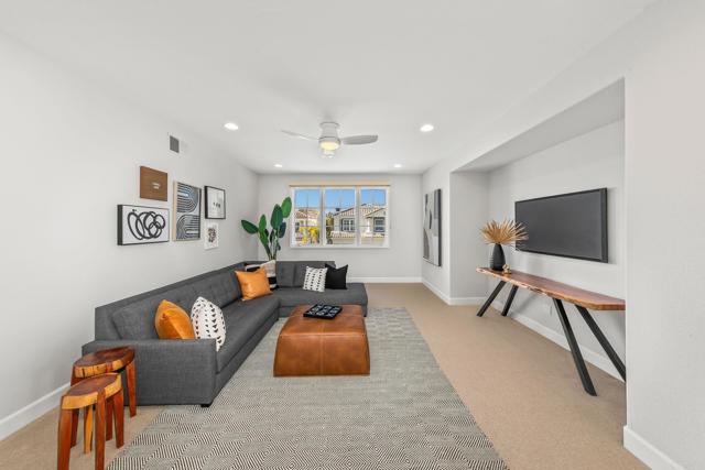 Detail Gallery Image 24 of 32 For 12833 Baywind, San Diego,  CA 92130 - 5 Beds | 4/1 Baths