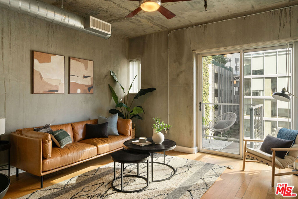 645 W 9th Street #524