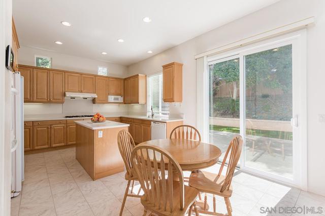 Image 10 of 37 For 5075 Sterling Grove Ln