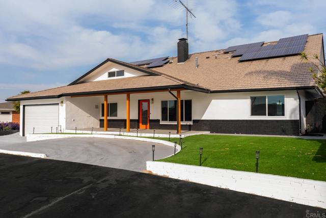 1894 Wedgemere Road, El Cajon CA: https://media.crmls.org/mediaz/53b389ff-f3f9-4f2c-a8d8-958a9ba2b4ec.jpg