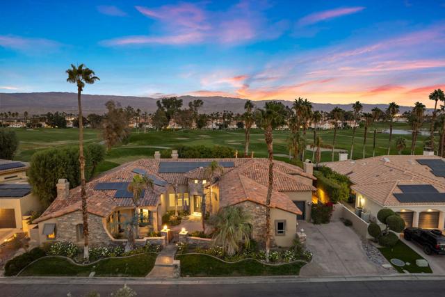 352 Crest Lake Drive, Palm Desert CA: https://media.crmls.org/mediaz/53b3a80d-a8a4-40cc-a19a-dac526172602.jpg