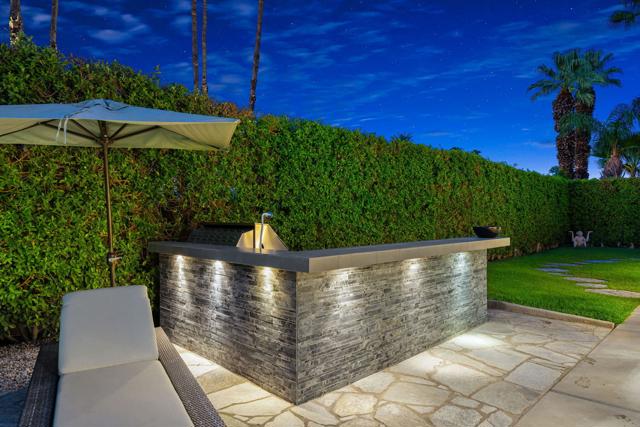 76140 Fairway Drive, Indian Wells CA: https://media.crmls.org/mediaz/53b3e8ca-7f07-4584-a35c-84155c919e92.jpg