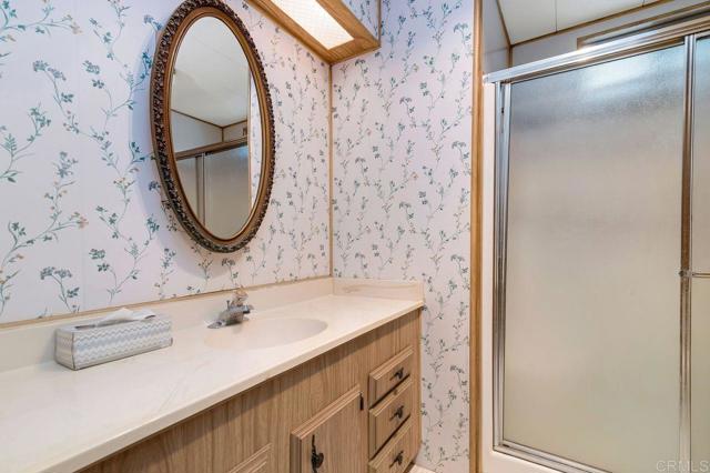 Detail Gallery Image 17 of 48 For 1506 Oak Dr #4,  Vista,  CA 92084 - 2 Beds | 2 Baths