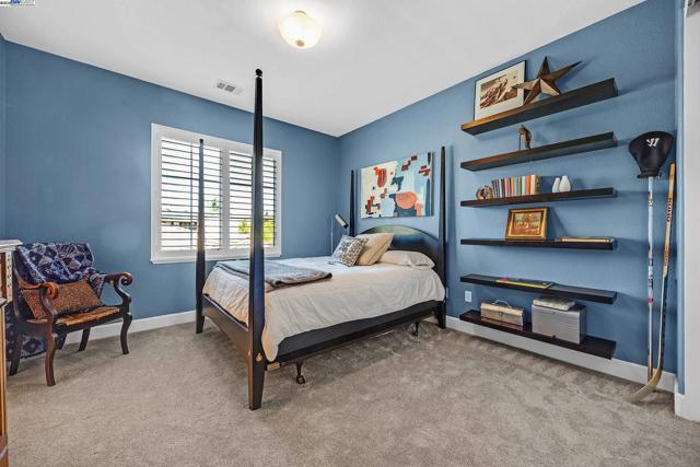 2461 Ancona Cir, Livermore CA: https://media.crmls.org/mediaz/53b44be8-e41e-409a-8e5b-391f75354a37.jpg