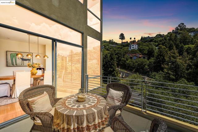 1015 Grand View Dr, Berkeley CA: https://media.crmls.org/mediaz/53b490af-ebf2-4d8b-b7df-e6465c52f5a0.jpg