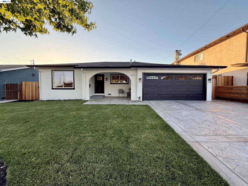 1323 Canton Dr