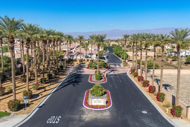 44875 Via Catalina, La Quinta CA: https://media.crmls.org/mediaz/53b4cf34-d575-436c-9e0b-c92f38fdc4fb.jpg