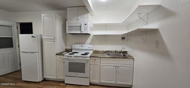 90 Lupe Avenue, Newbury Park CA: https://media.crmls.org/mediaz/53b4e6b9-1550-4eff-82e3-ca7504df8eaf.jpg