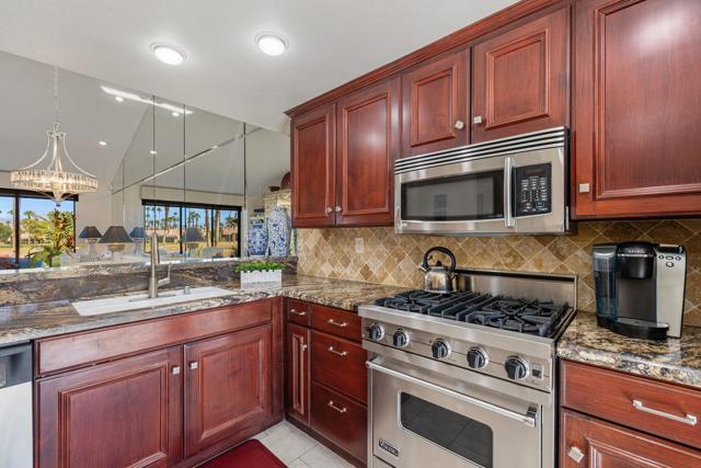 76198 Impatiens Circle, Palm Desert, CA 92211