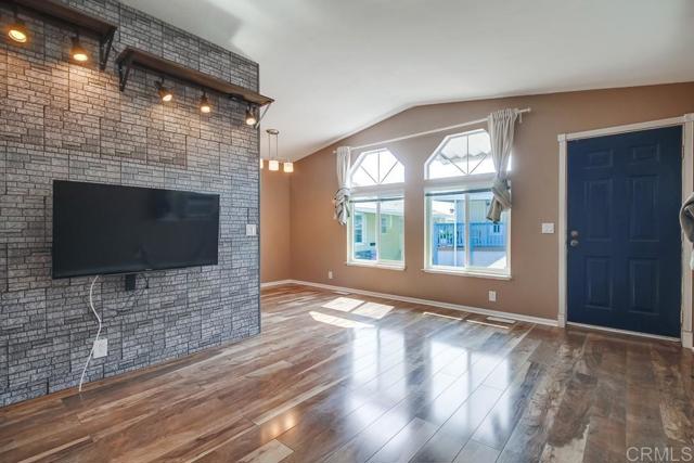 Detail Gallery Image 4 of 15 For 7908 Rancho Fanita Spc 4 Dr, Santee,  CA 92071 - 2 Beds | 2 Baths