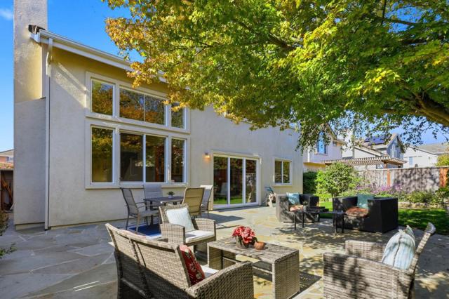 65 Driftwood Circle, Pacifica CA: https://media.crmls.org/mediaz/53b77e68-8508-4c52-8349-433f9ce4885d.jpg